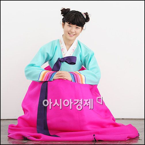 [한복포토]파이브돌스 서은교 '신묘년 토끼보다 귀엽죠?'