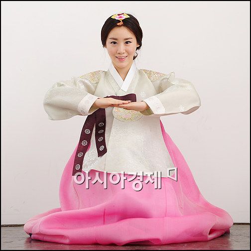 [한복포토]걸스데이 지해 '새해 복 많이 받으세요!'