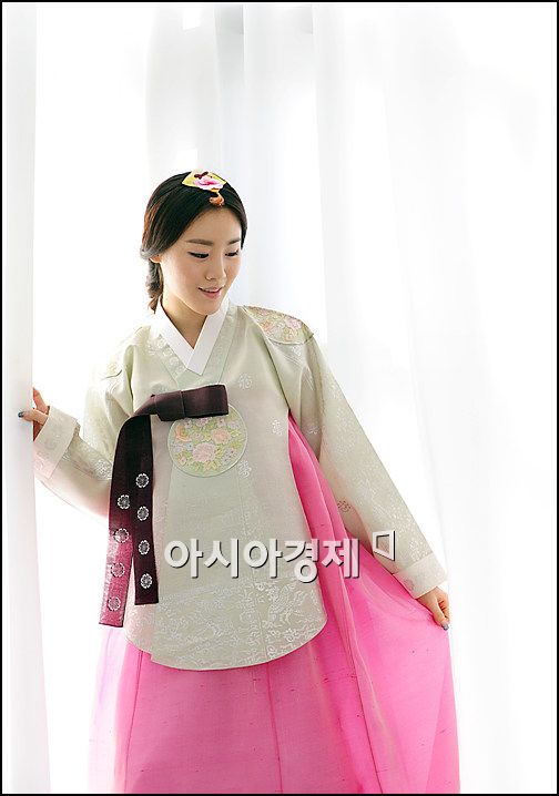 [한복포토]걸스데이 지해 '새색시 같죠?'