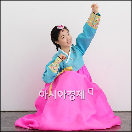 [한복포토]파이브돌스 한빛효영 '새해엔 뛰쳐오를께요!'