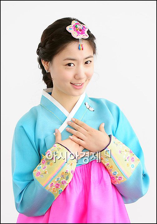 [한복포토]파이브돌스 한빛효영 '새해소망? 음반대박!'