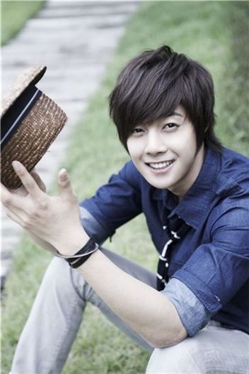 Korean singer and actor Kim Hyun-joong [KEYEAST]