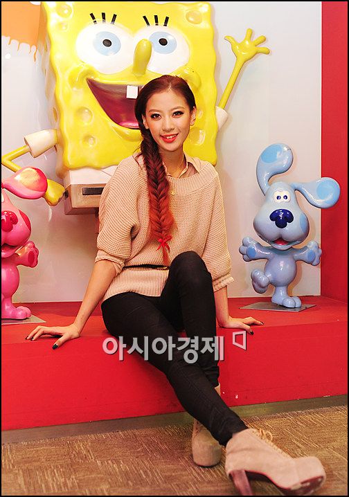 [포토]'시부하라 걸스' 쑨 웨이, 이기적 각선미