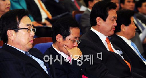[포토] 심각한 한나라당 지도부