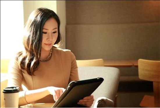 미모의 한국판  '철의 여인', 美시장 석권하고 한국行
