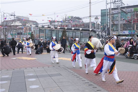 중랑구, 주민과 함께하는 정월 대보름 맞이 행사 가져 