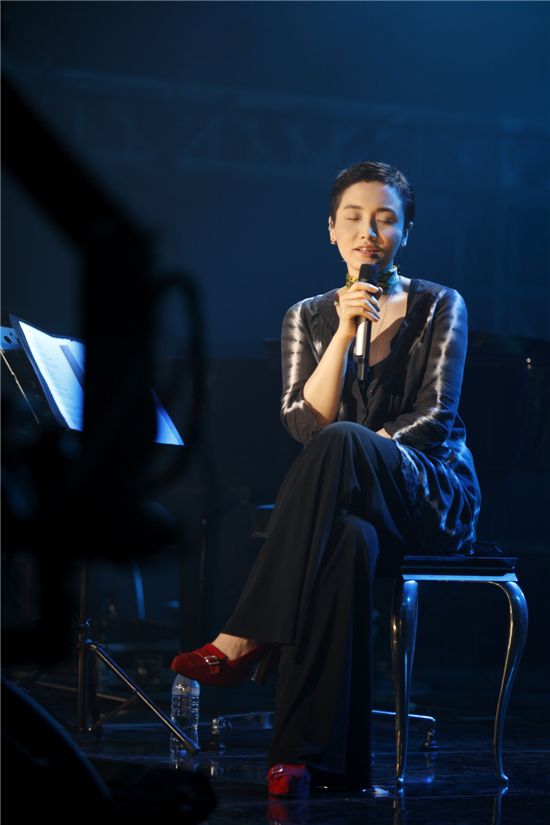 이소라, '나는 가수다'MC 발탁..9년만에 공중파 복귀