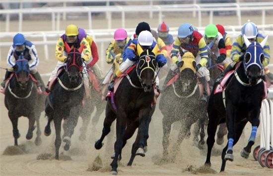 [주말레이싱] 마력 업그레이드 버닝스카이 "2억은 내것"