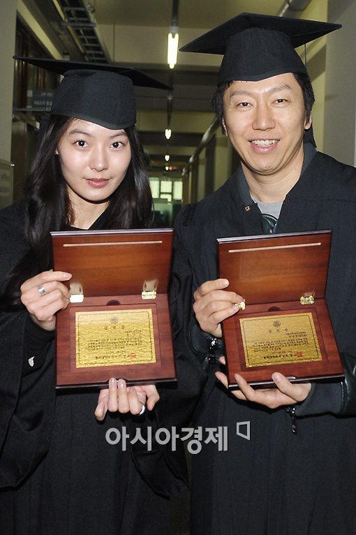 [포토]김수로-윤소이 '연기대상보다 값진 상이에요'