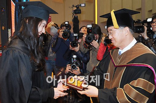 [포토]윤소이 '감사합니다'