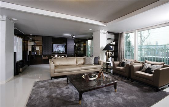 거실을 영화관처럼 꾸민 '광명 해모로'