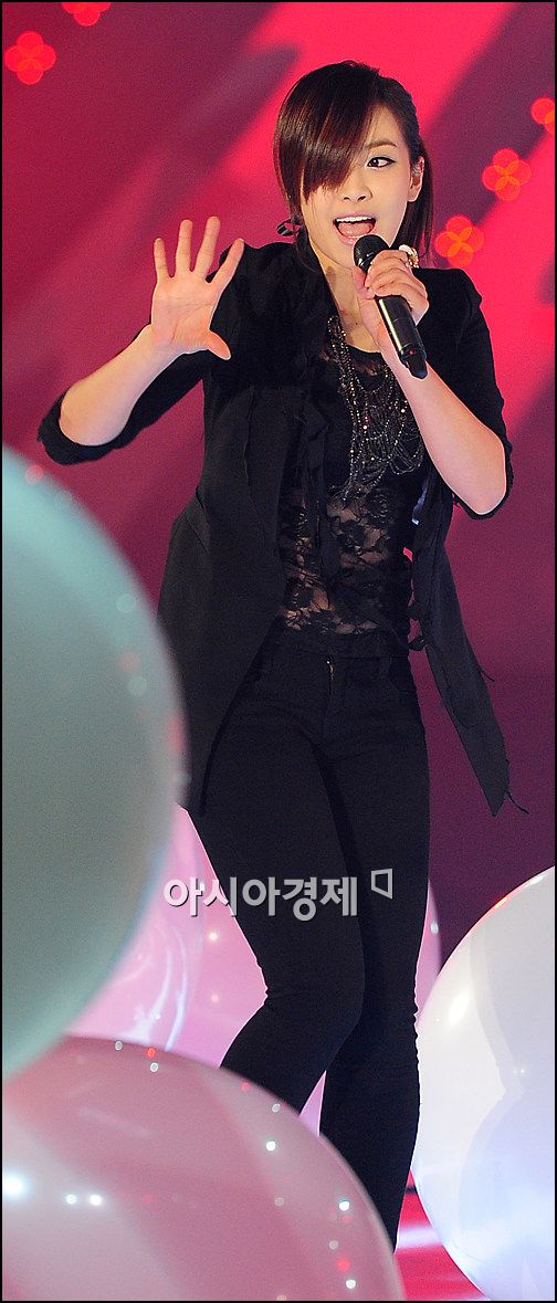 [포토]f(x) 빅토리아, 눈빛으로 레이저 쏠 기세