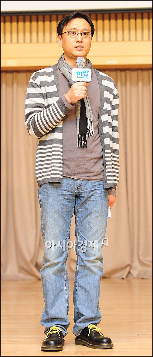 [포토]'한밤의 TV연예' 김기슭 PD