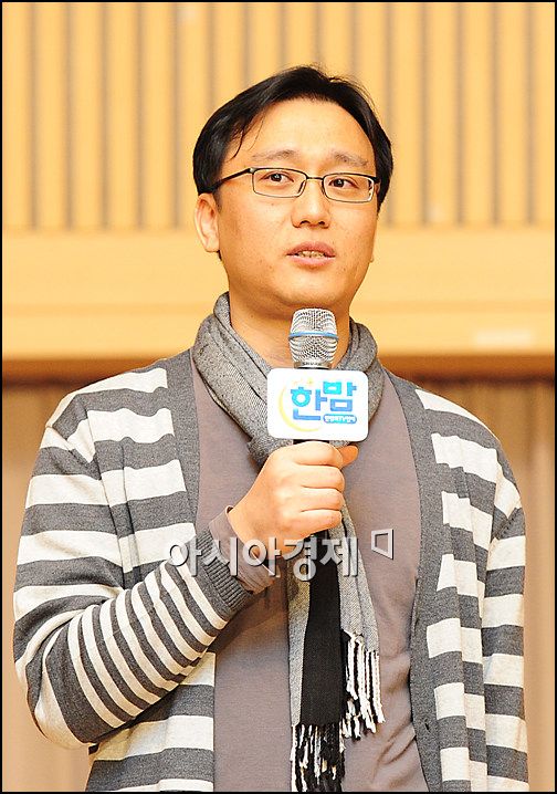 [포토]'한밤의 TV연예' 김기슭 PD