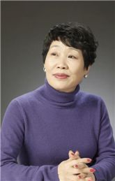 김태영 작가|원초적인 강렬한 꽃의 사랑이야기