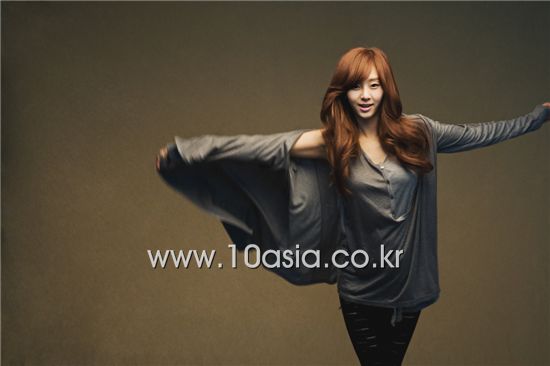 [PHOTO] Singer G.NA (1)