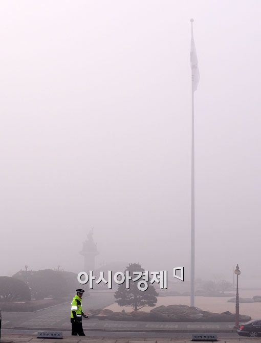 [포토] '한치 앞도 안보이네~'