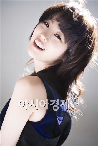 Singer Lee Soo-young [Asia Economy Daily]