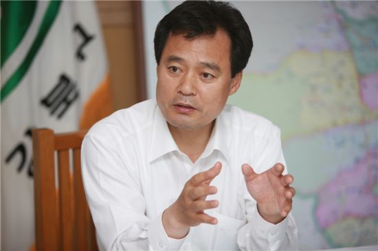 [인터뷰] 박겸수 강북구청장 " ‘교육 1번지’ 만들겠다"