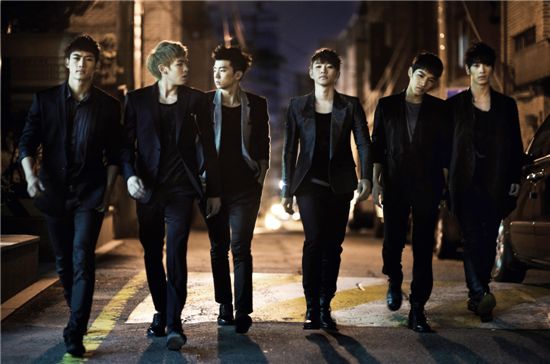 Korean idols 2PM [JYP Entertainment]