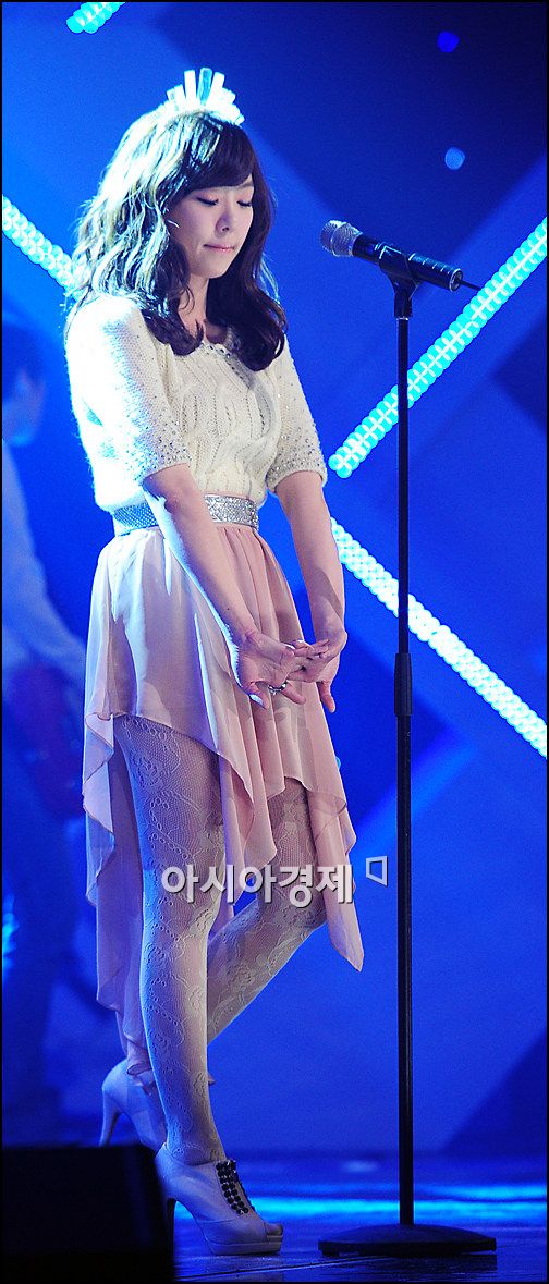 [포토]레이디제인, 긴장한 모습도 귀여워