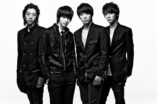 Korean rock band CNBLUE [FNC Music]