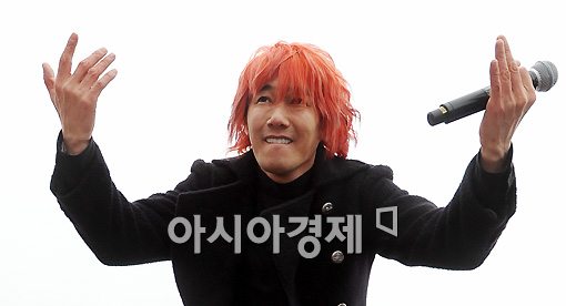 [포토]김장훈 '더 크게!'