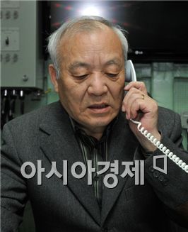 최영함 몰타항 도착... 탈출교민 "항구 집결지서 실탄 날아오기도"