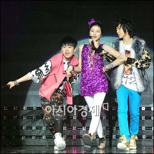 [포토]큐브엔터 '혼성 3인조, 잘 될까요?'