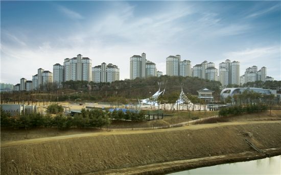 한강조망권을 갖춘 김포신도시 오스타파라곤 단지 <자료: 동양건설산업>