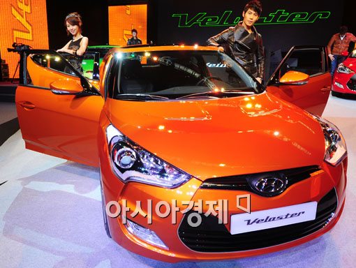 [포토] 개성있는 프리미엄 유스 랩 '벨로스터' 출시