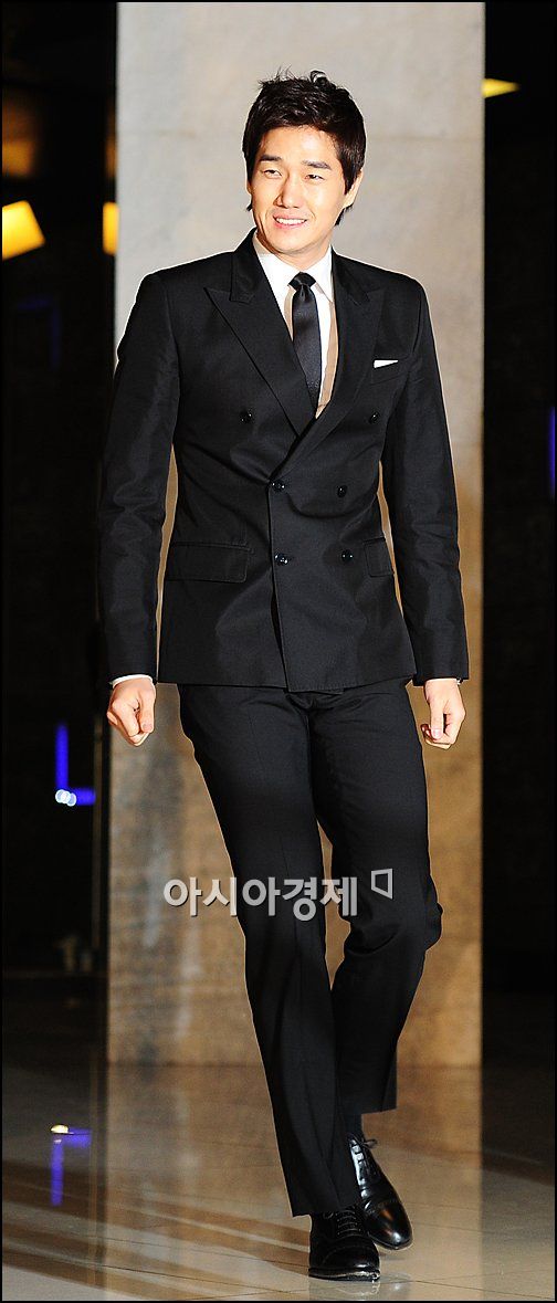 [포토]유지태, 이천희-전혜진 결혼식 참석