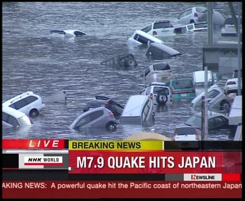 지진해일이 발생한 일본 현지를 생방송하고 있는 일본 NHK 뉴스의 한장면