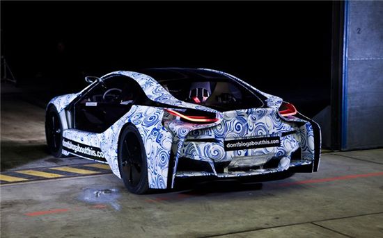 '제로백 4.8초'...BMW 전기스포츠카 i8