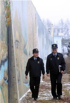 "교도소 들어가서 강간범 만난 박기자 그후"