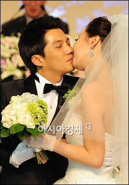 [포토]박성현-이수진 '행복한 입맞춤'