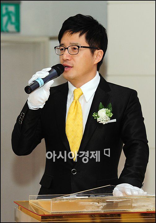 [포토]조영구 '박성현-이수진, 결혼 사회 맡았어요'