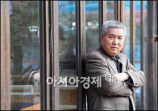 [달빛길어올리기①]임권택 감독 "50년 영화인생, 복받은 삶"(인터뷰)