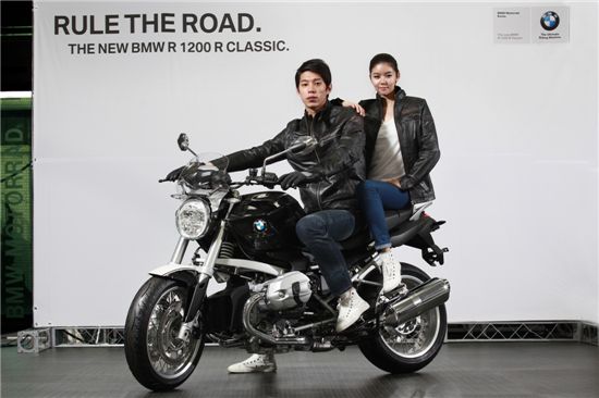 BMW 코리아, 정통 바이크 ‘뉴 R 1200 R 클래식’ 출시