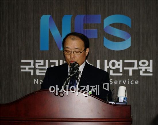 경찰 "전모씨, 고 장자연 필적 흉내내 작성"(1보)