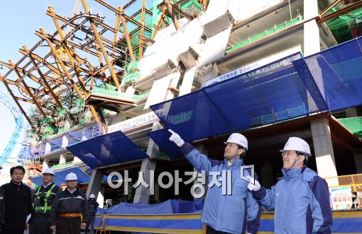 [포토]규모 6.4의 지진을 견딜 수 있는 시청 신청사