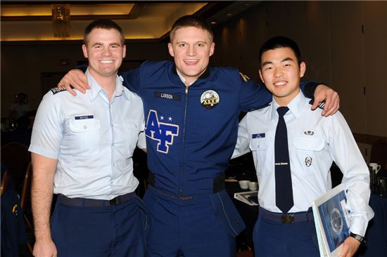 美공군사관학교 서열 두번째는 '한국 공사 배재진 생도'