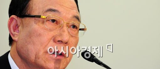 최시중 방송통신위원장, '老·長 금메달'