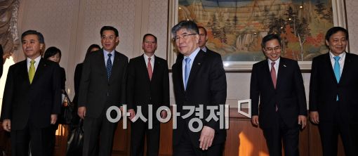 [포토]금융협의회 시작 합시다!