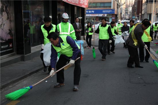 관악구, 민 관 군 함께 새봄 맞이 대청소 