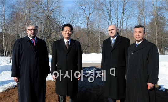 송영길 시장 '깃발'주고 '인천광장' 얻었다