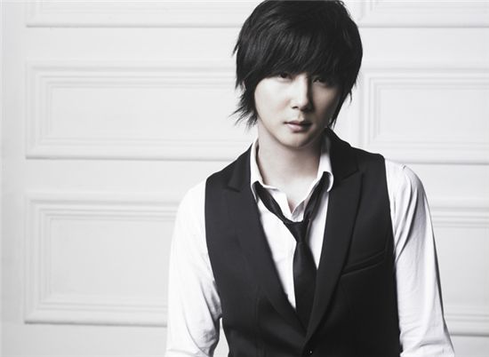 Korean singer Shin Hye-sung [Liveworks Company]
