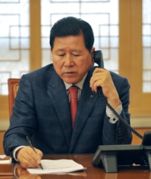 최원병 농협회장, 日 농협중앙회장에 위로 전화