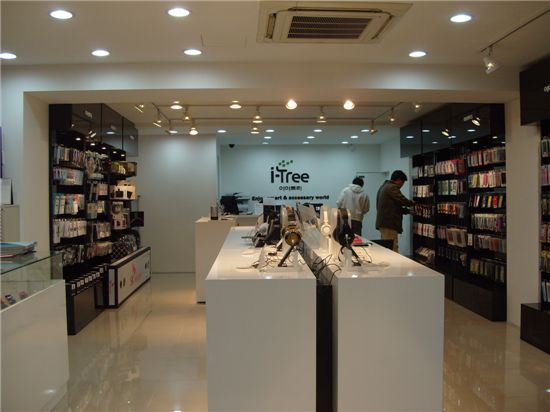 케이티스, 전문 모바일숍 아이트리 2호점 오픈