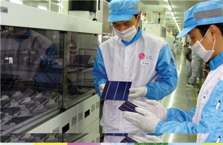 햇빛서 돈을 캐라…제2반도체 멀지 않다